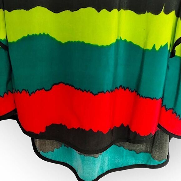 ECI Womens Top Sz Large Green Red Black Relaxed Jersey Short Sleeves Casual - Picture 7 of 13